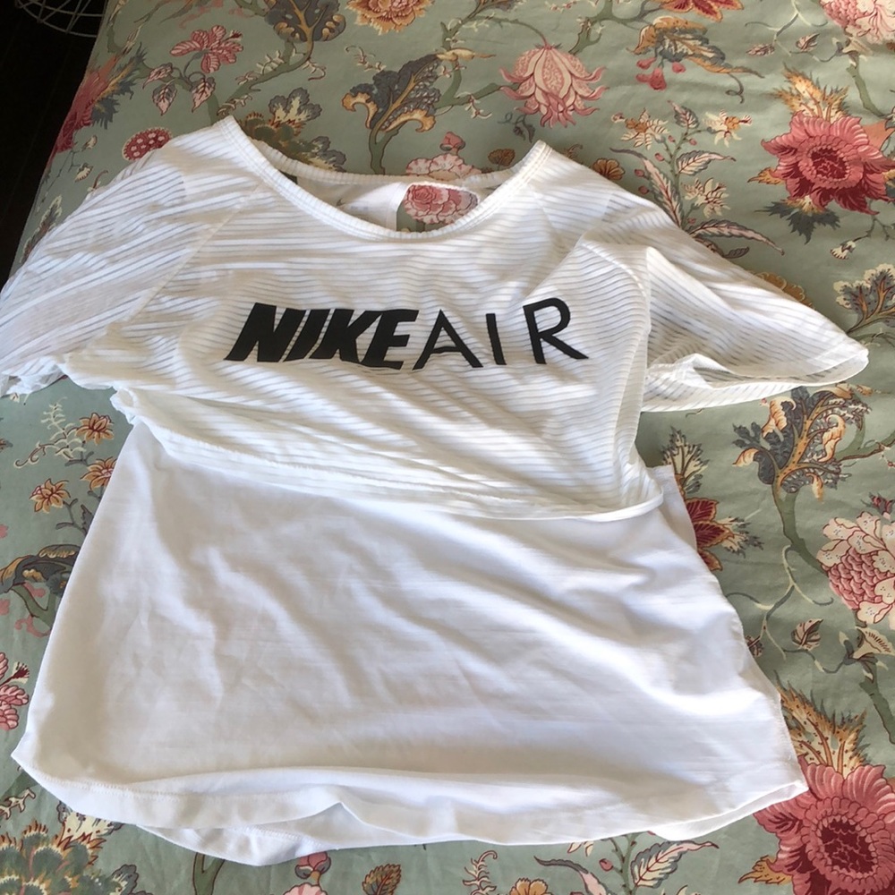 Nike air workout top white size xs